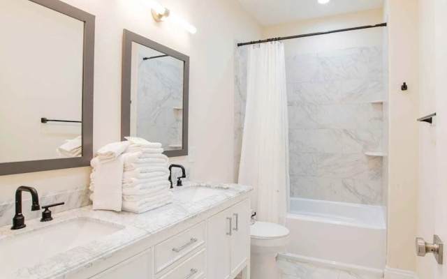 La Bella Luna by Southern Vacation Rentals