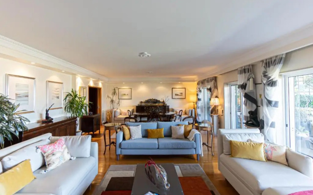 Exclusive Luxury4you – Beachfront Boutique Penthouse Apt!