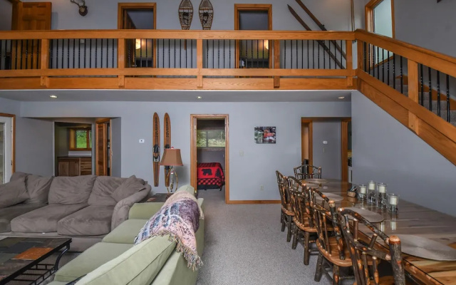 Lazy Bass Lodge