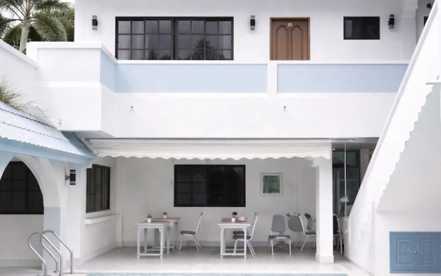 Plana Hotel Pattaya