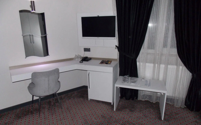 Royal Ramblas Hotel