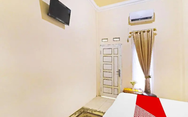 OYO 91129 D'ta Kost Syariah