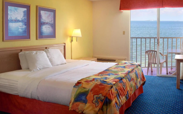 SkyBeach Resort