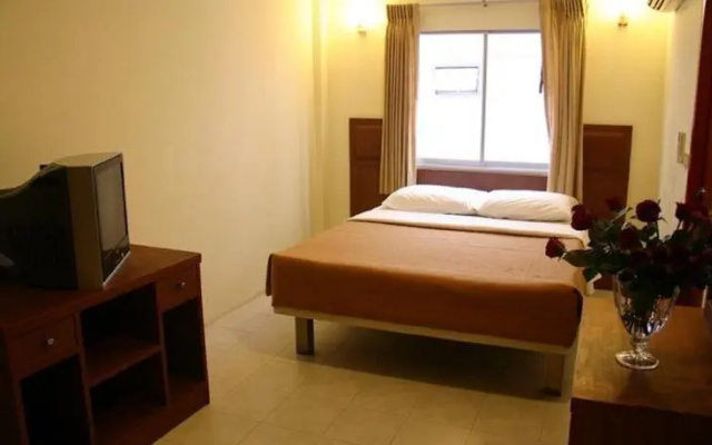18 Coins Inn
