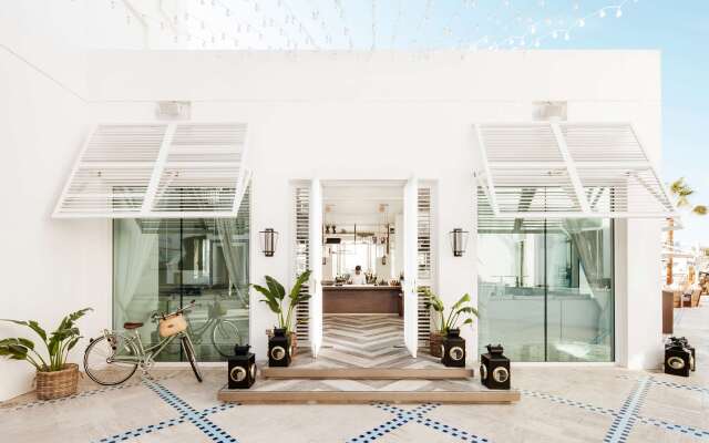 Отель Park Hyatt Dubai вид на фасад