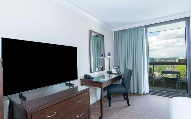 Sandman Signature Vancouver Airport Hotel & Resort