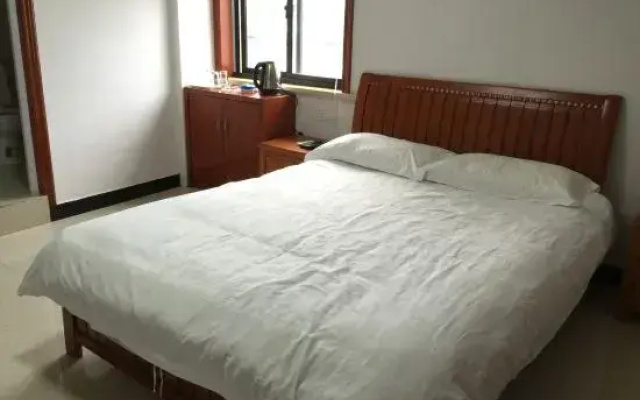 Anji Tianrun Hotel