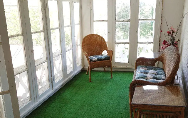 Spring_farm_retreat