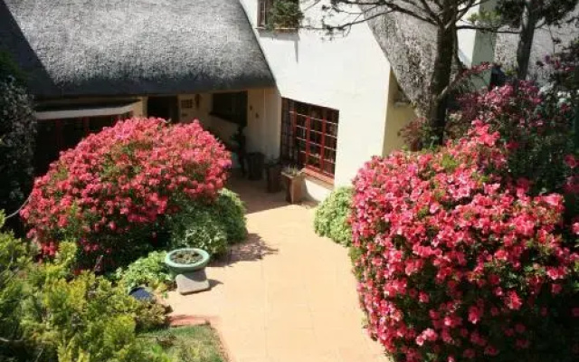 Thatchings Guest House