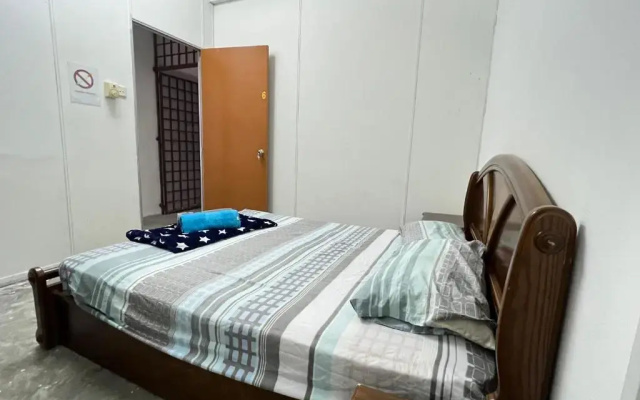 Jiaxin Dormitory Puteri Wangsa