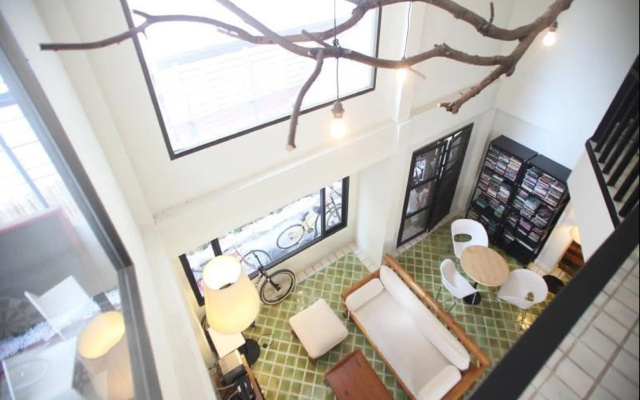 Early Bird Bed & Breakfast - Adults Only
