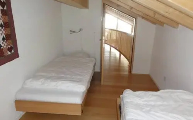 Bella Vista Mönch 12