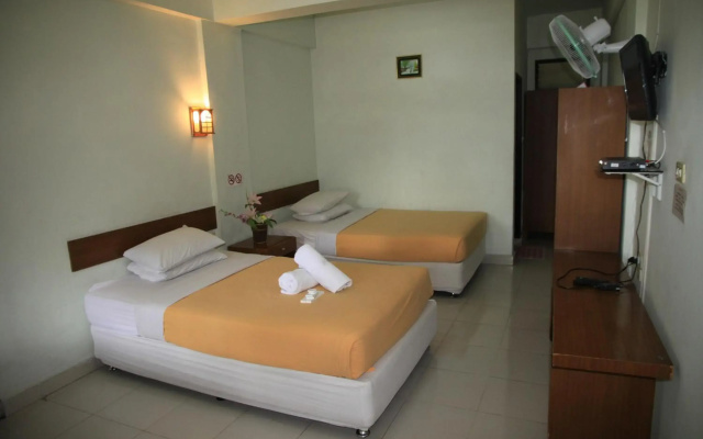 Pandu Lakeside Hotel Parapat - Toba Lake