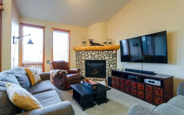 Snowcreek V #997 2 Bedroom Condo by RedAwning