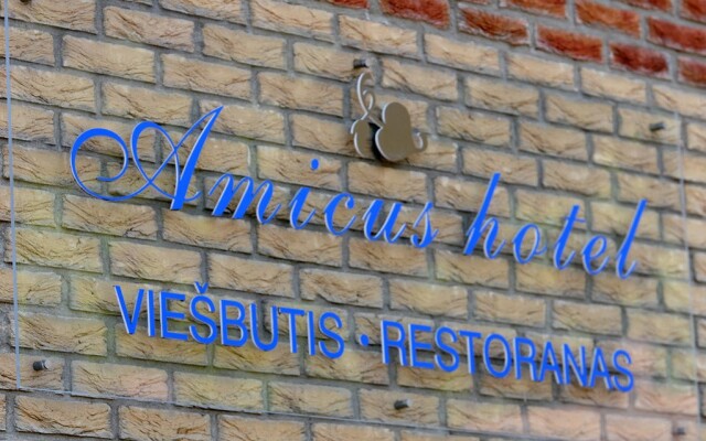 Amicus Hotel вид на фасад