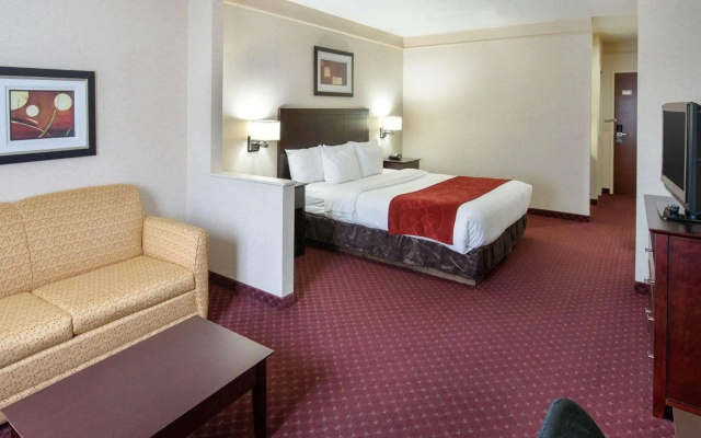Comfort Suites Parkersburg South