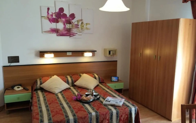 Hotel American
