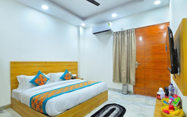 Hotel The Param Continental