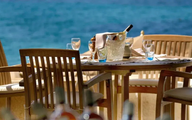 La Pinède Plage La Croix Valmer France Zenhotels