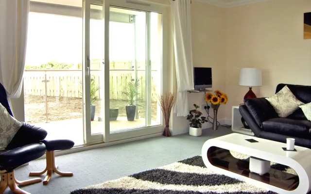 Golf View Apartment