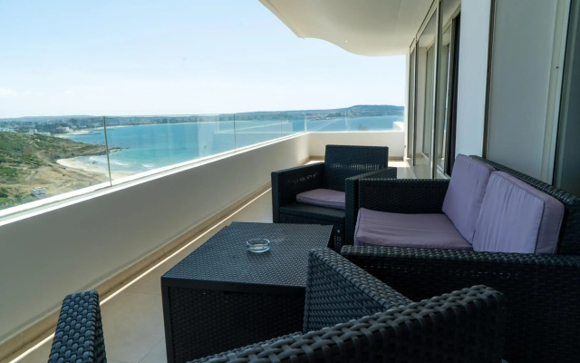 Intimate Apartment with a beautiful view