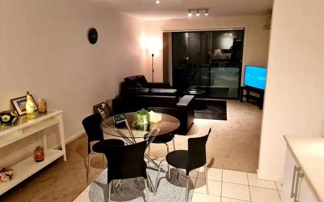 Qure Restaurant and Apartments Canberra Bruce