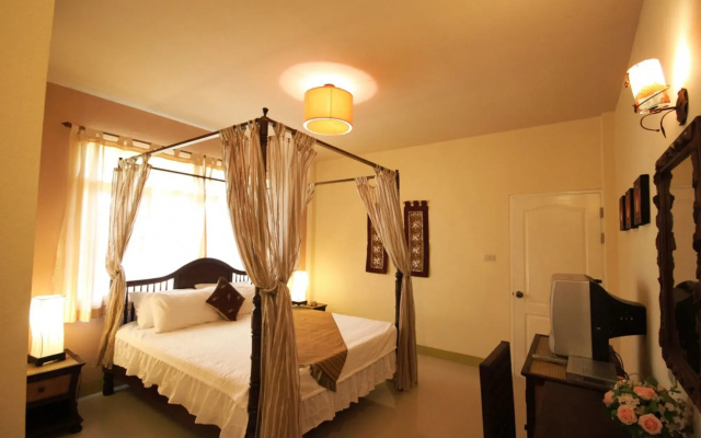 Baanplaidoi Resort