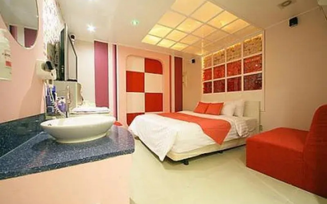 Ezen Hotel