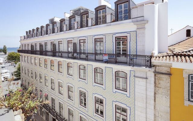 Отель Baixa Chiado Central III Gonzalos Home Лиссабон вид на фасад