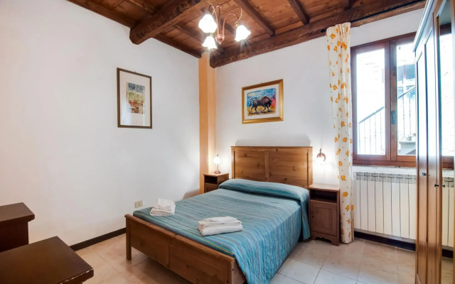 Attractive Farmhouse in Monticiano with Garden