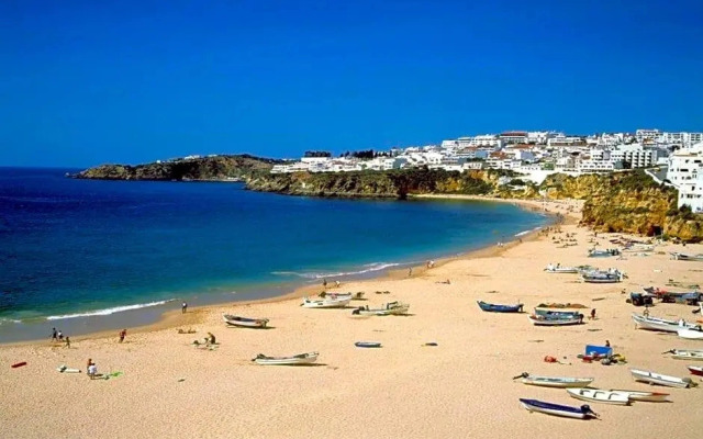 Cheerfulway Oura Village