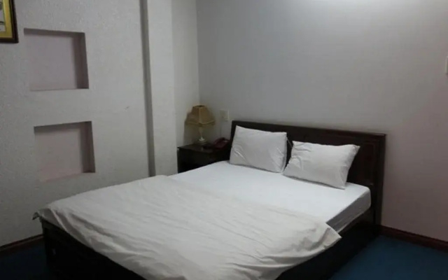 Thinh Phuong Nam Hotel