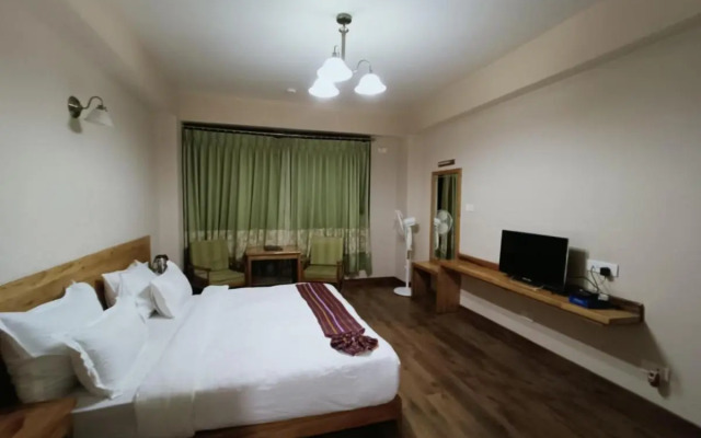 Hotel 100 Petals Gangtok 12 Mins From Mg Marg