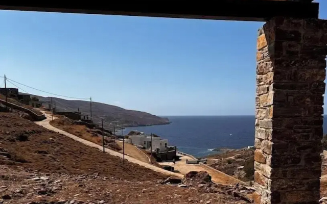 Tzia Stone Modern Studio with Sea View