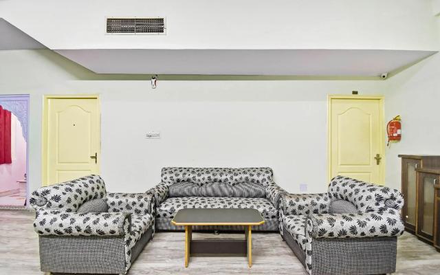 OYO 47164 Madhav Palace