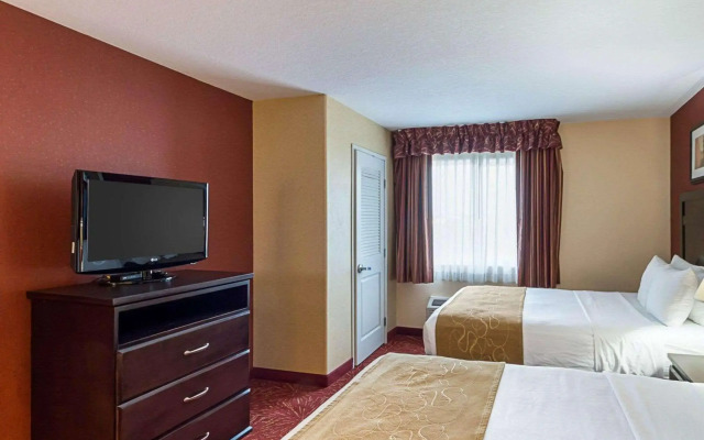 Comfort Suites Airport