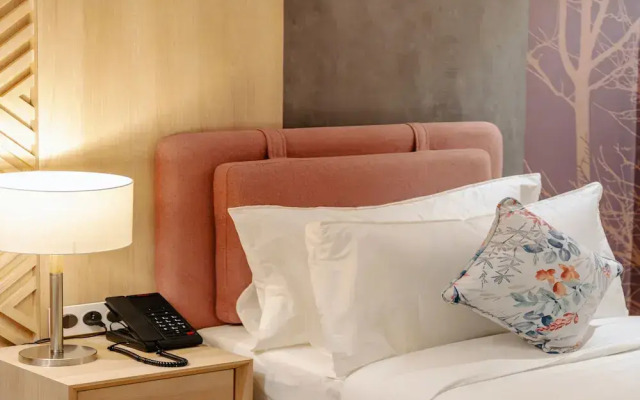 Signature Hotel
