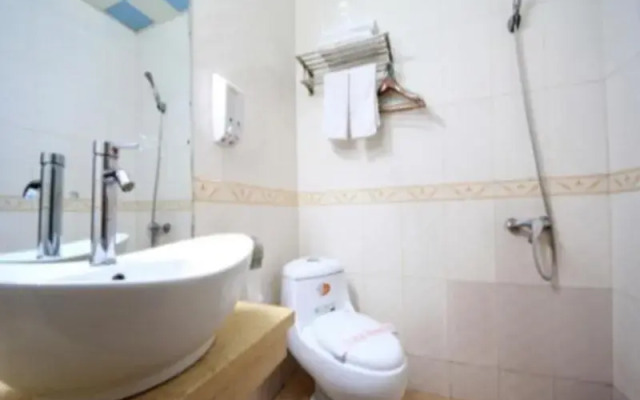 Jilv Hotel (Huashi)