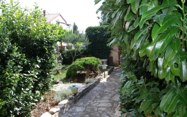 Anica Apartment