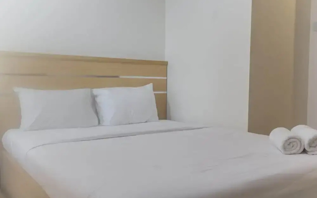 Comfy And Homey Studio Room At Grand Kamala Lagoon Apartment