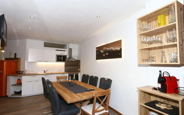 Apartment in Fugen Near Spieljochbahn