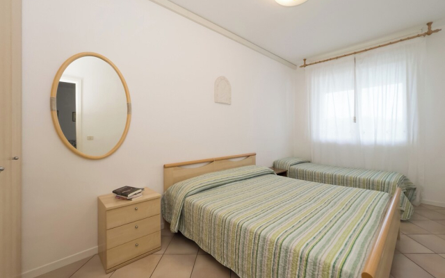Spacious Flat Only 150mt From the Beach