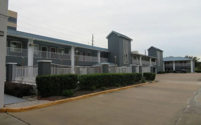 Motel 6 Houston, TX – I-10 West