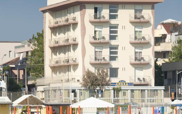 Ambra Hotel Римини вид на фасад