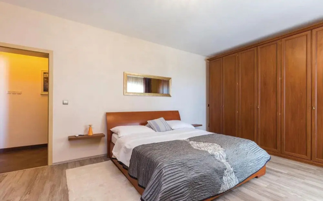 Beautiful Home in Jadranovo With Wifi and 3 Bedrooms