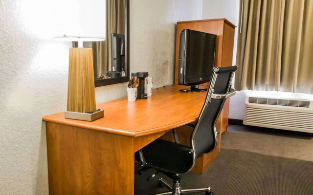 Blankenbaker Inn by IHG