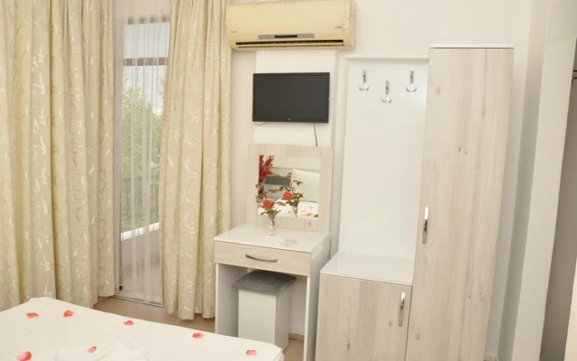 Cemre Otel