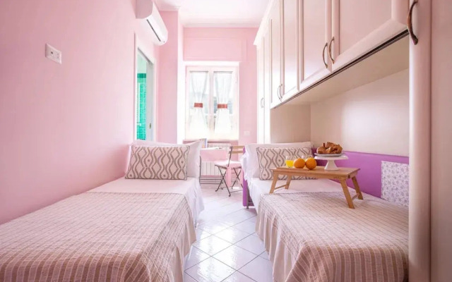 City Home In Sorrento With Balcony And View