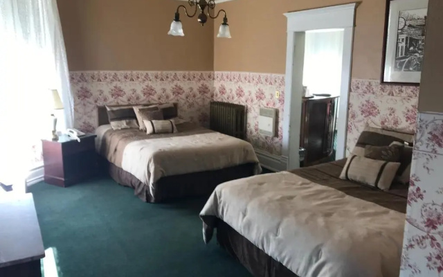 Historic Franklin Hotel