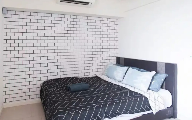Tamarind Luxury Condo by Smarthome